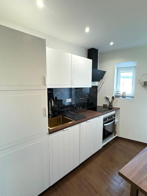 Appartement Avec Magnifique Vue Sur La Saone Et Son Balcon Chalon-sur-Saône
