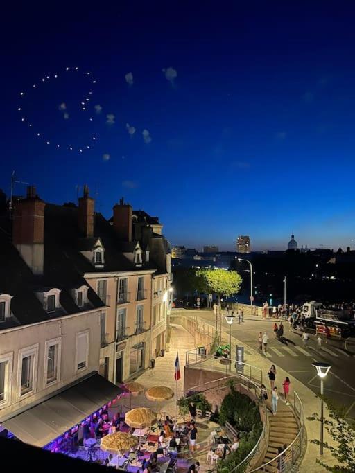 Appartement Avec Magnifique Vue Sur La Saone Et Son Balcon Chalon-sur-Saône